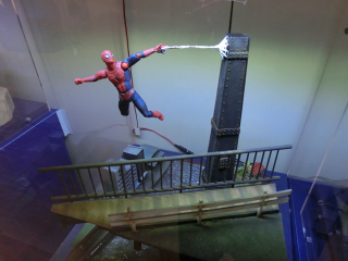 Illustration for article titled Japanese Plastic Figurines and Dioramas Sure Are Cool